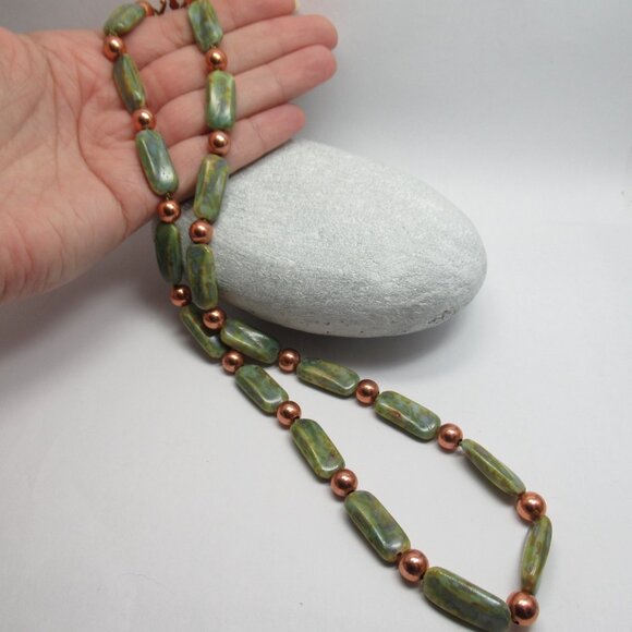 Earthy Czech and Copper bead necklace - Picture 4 of 10